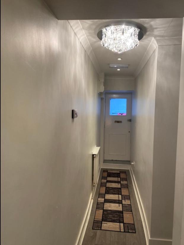 Central Connection: Double Room in Heart of City London Exterior photo